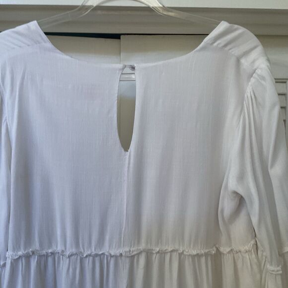 Showpo Summer Soul Dress White Ruffled Bottom Lightweight, Size 8 - Picture 13 of 16